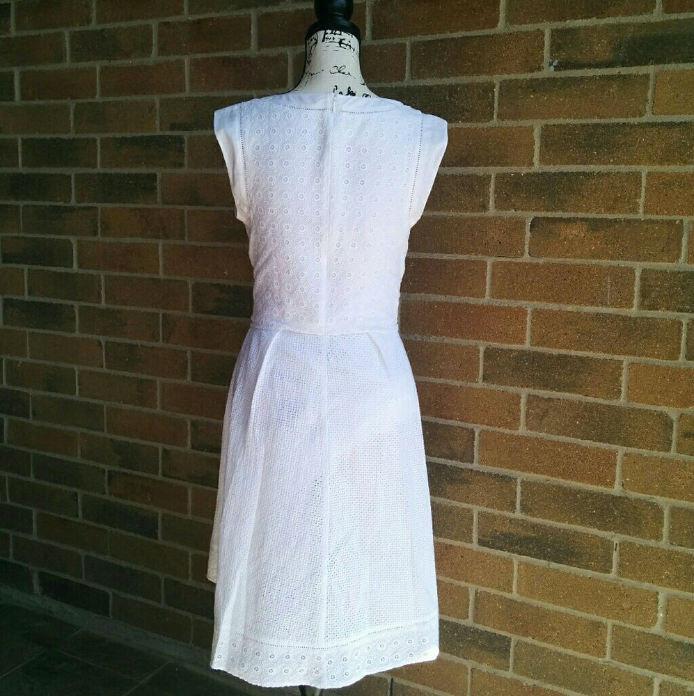 🎉Cabi Lizzie White Eyelet Dress - Picture 3 of 7